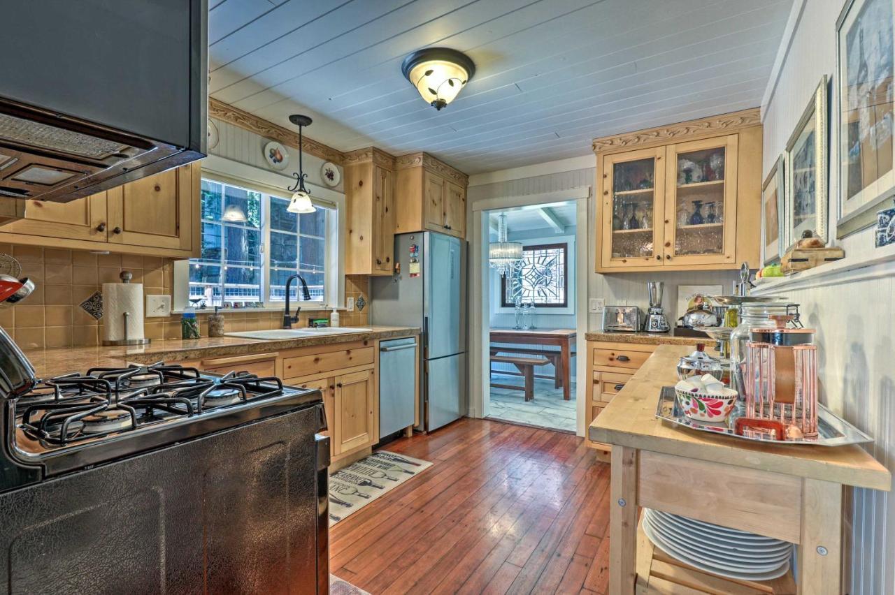 Redwoods Cabin With Hot Tub Walk To Russian River! Guerneville Exterior photo