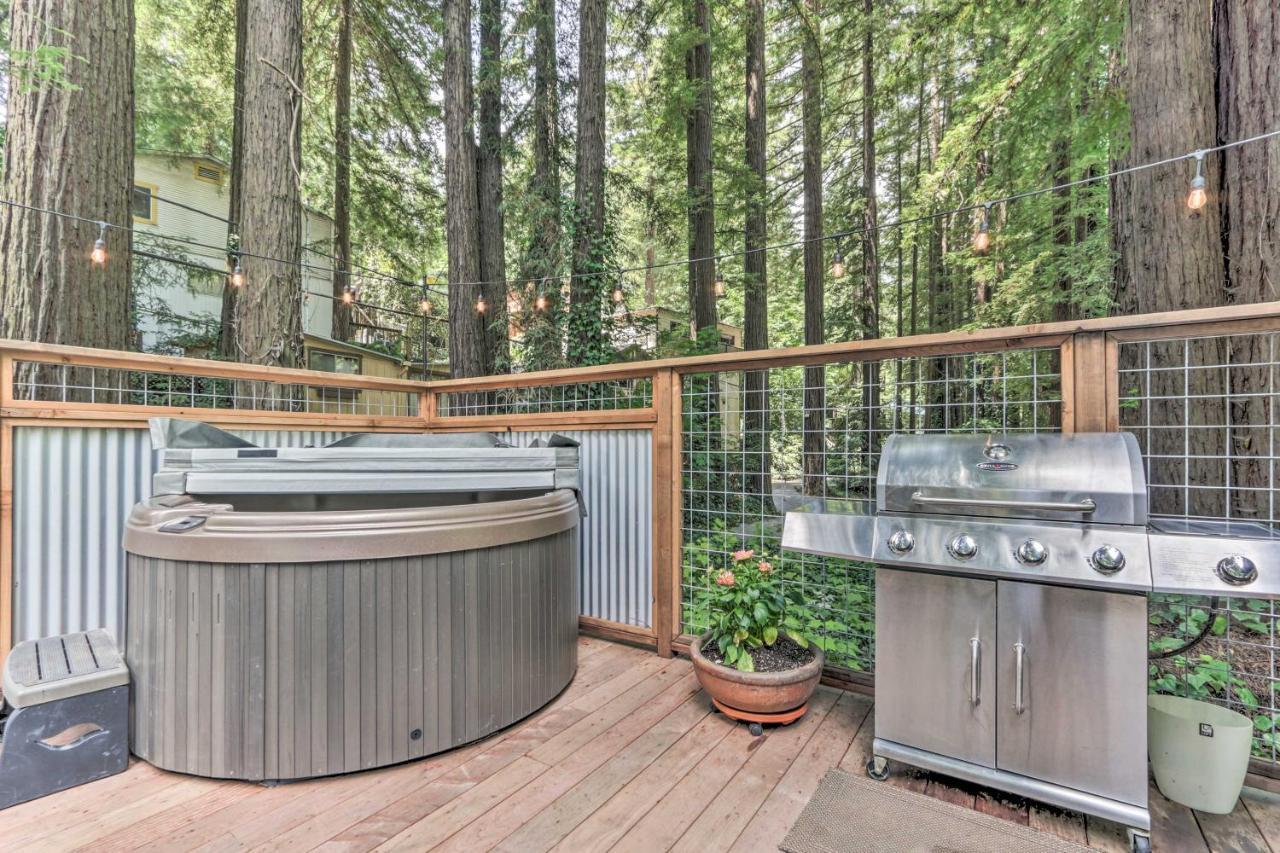 Redwoods Cabin With Hot Tub Walk To Russian River! Guerneville Exterior photo