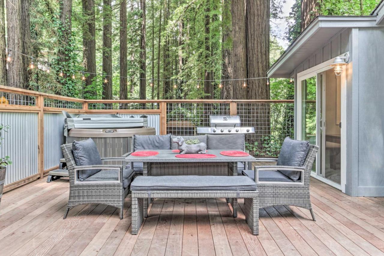 Redwoods Cabin With Hot Tub Walk To Russian River! Guerneville Exterior photo