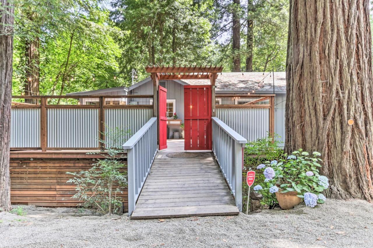 Redwoods Cabin With Hot Tub Walk To Russian River! Guerneville Exterior photo